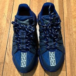 Versace shoes Trigreca in blue colour in size 10